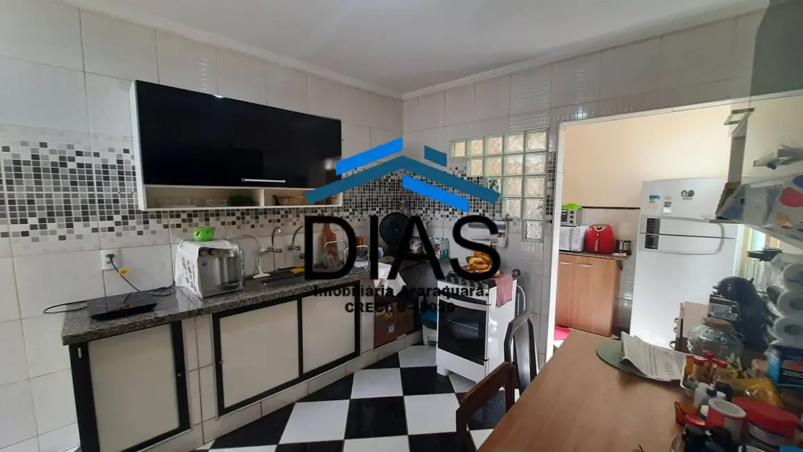 Casa com 2 quartos à venda, 121m2 em Centro, Araraquara - SP - imagem 4 Foto 4 de Casa com 2 quartos à venda, 121m2 em Centro, Araraquara - SP