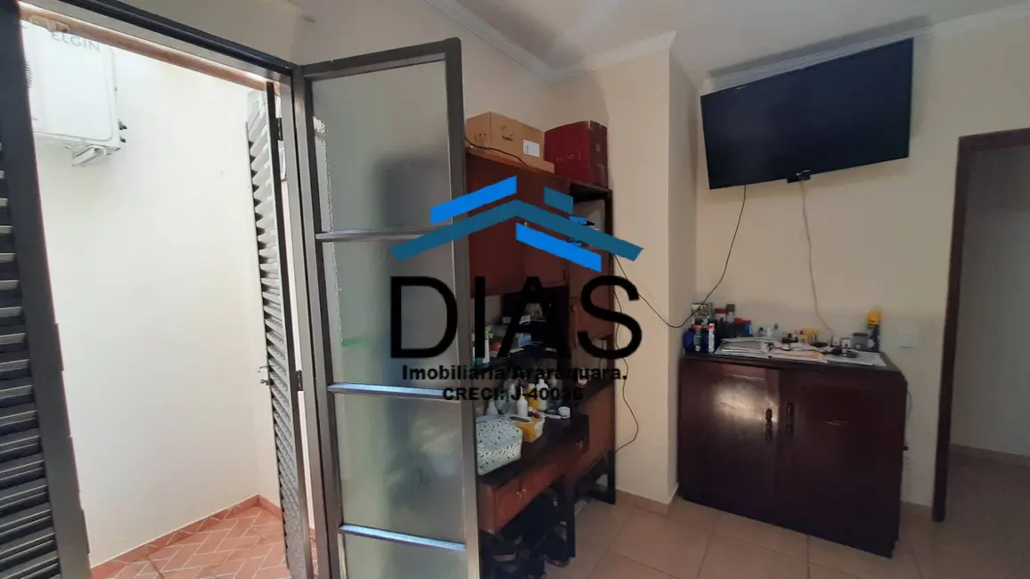 Casa com 2 quartos à venda, 121m2 em Centro, Araraquara - SP - imagem 8 Foto 8 de Casa com 2 quartos à venda, 121m2 em Centro, Araraquara - SP
