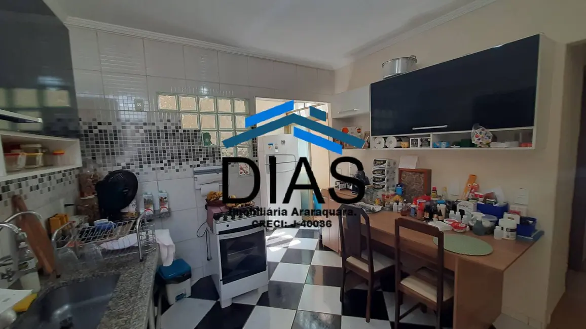 Casa com 2 quartos à venda, 121m2 em Centro, Araraquara - SP - imagem 5 Foto 5 de Casa com 2 quartos à venda, 121m2 em Centro, Araraquara - SP