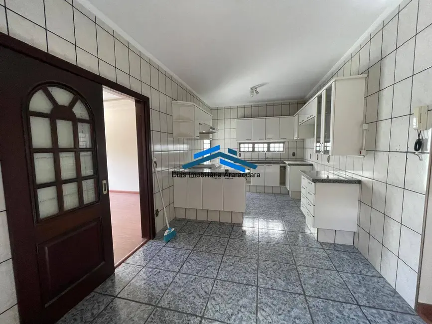Casa com 3 quartos à venda, 255m2 em Vila Xavier (Vila Xavier), Araraquara - SP - imagem 5 Foto 5 de Casa com 3 quartos à venda, 255m2 em Vila Xavier (Vila Xavier), Araraquara - SP