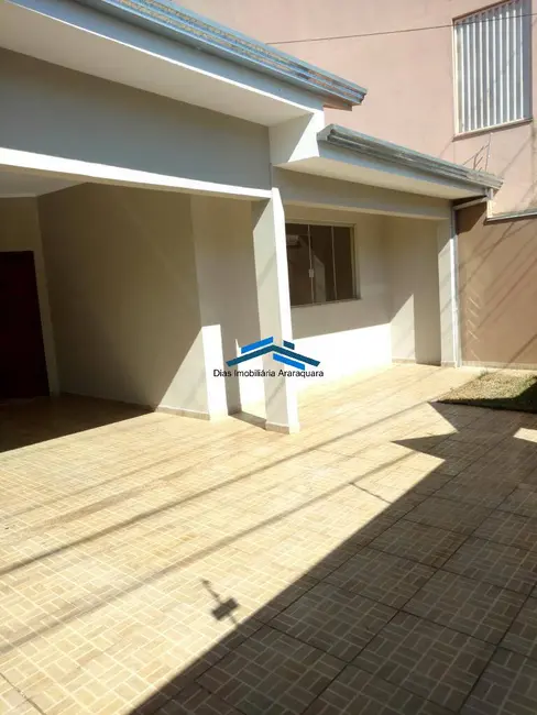 Casa com 3 quartos à venda, 300m2 em Vila Suconasa, Araraquara - SP - imagem 2 Foto 2 de Casa com 3 quartos à venda, 300m2 em Vila Suconasa, Araraquara - SP