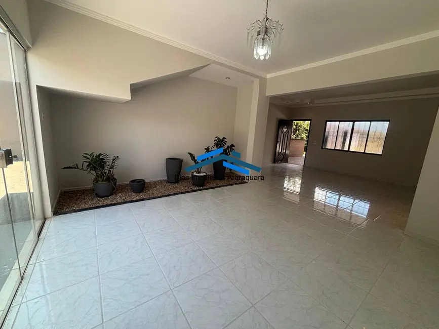 Casa com 3 quartos à venda, 180m2 em Jardim Residencial Lupo II, Araraquara - SP - imagem 3 Foto 3 de Casa com 3 quartos à venda, 180m2 em Jardim Residencial Lupo II, Araraquara - SP