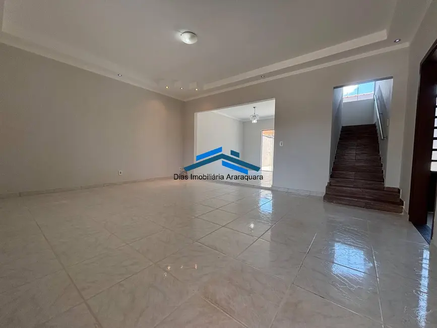 Casa com 3 quartos à venda, 180m2 em Jardim Residencial Lupo II, Araraquara - SP - imagem 6 Foto 6 de Casa com 3 quartos à venda, 180m2 em Jardim Residencial Lupo II, Araraquara - SP