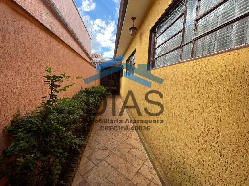 Casa com 3 quartos à venda, 338m2 em Vila Xavier (Vila Xavier), Araraquara - SP - imagem 9 Foto 9 de Casa com 3 quartos à venda, 338m2 em Vila Xavier (Vila Xavier), Araraquara - SP