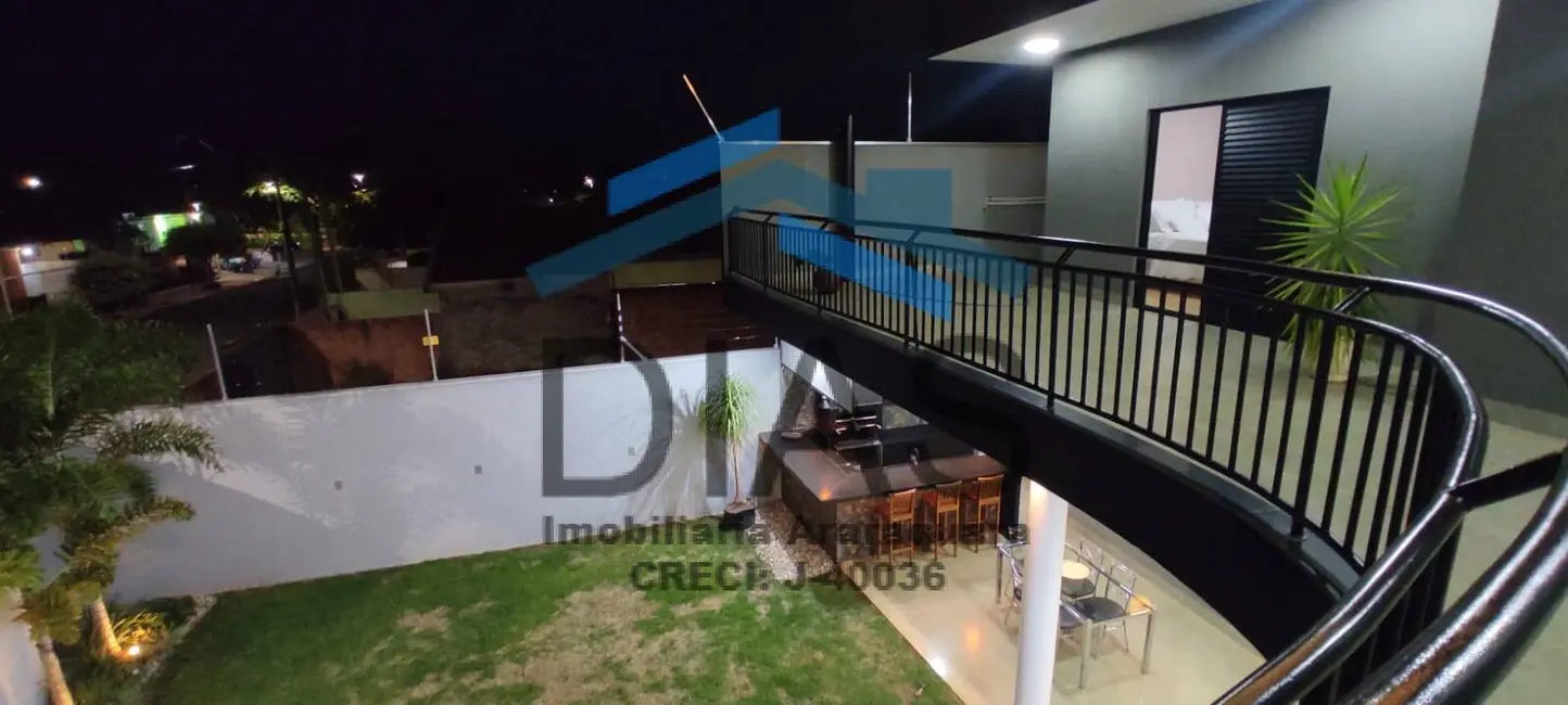 Foto 3 de Casa com 4 quartos à venda, 367m2 em Jardim Botânico, Araraquara - SP