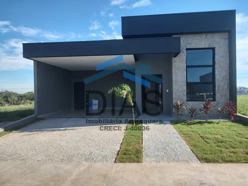 Foto 2 de Casa com 3 quartos à venda, 250m2 em Recreio Campestre Idanorma, Araraquara - SP