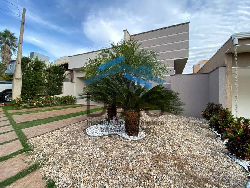 Casa com 3 quartos à venda, 278m2 em Residencial Campos de Piemonte, Araraquara - SP - imagem 1 Foto 1 de Casa com 3 quartos à venda, 278m2 em Residencial Campos de Piemonte, Araraquara - SP