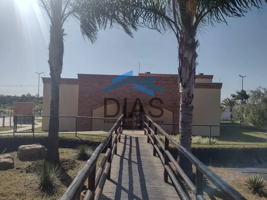 Casa com 3 quartos à venda, 164m2 em Residencial Village Damha, Araraquara - SP - imagem 8 Foto 8 de Casa com 3 quartos à venda, 164m2 em Residencial Village Damha, Araraquara - SP