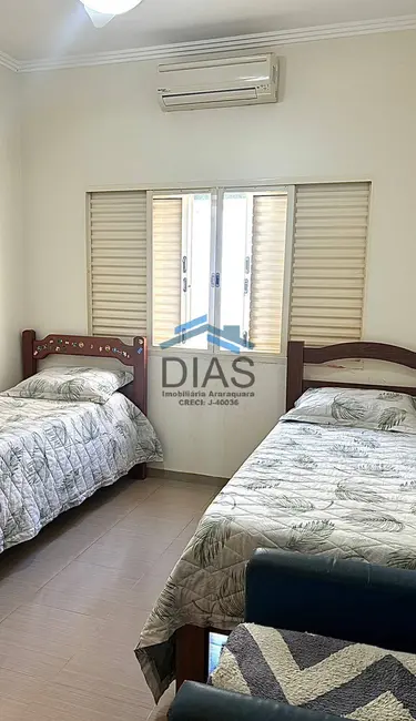 Casa com 3 quartos à venda, 344m2 em Centro, Araraquara - SP - imagem 5 Foto 5 de Casa com 3 quartos à venda, 344m2 em Centro, Araraquara - SP