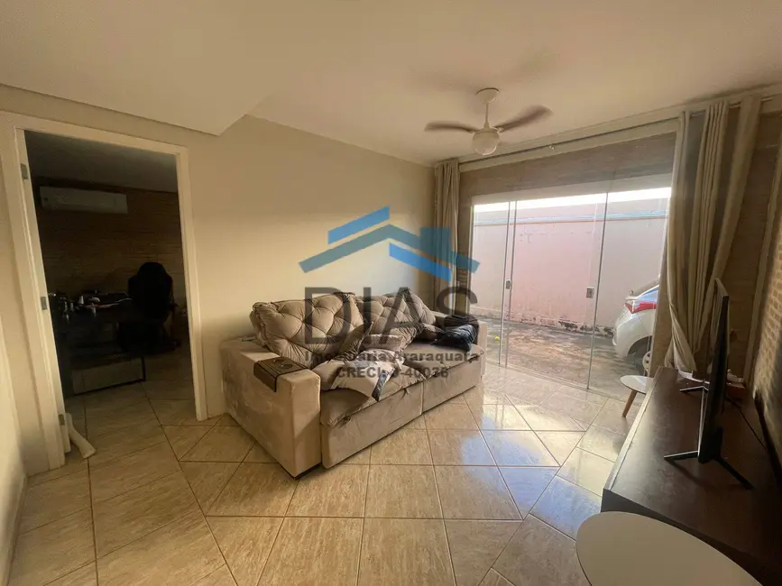 Casa com 2 quartos à venda, 190m2 em Parque Igaçaba, Araraquara - SP - imagem 1 Foto 1 de Casa com 2 quartos à venda, 190m2 em Parque Igaçaba, Araraquara - SP