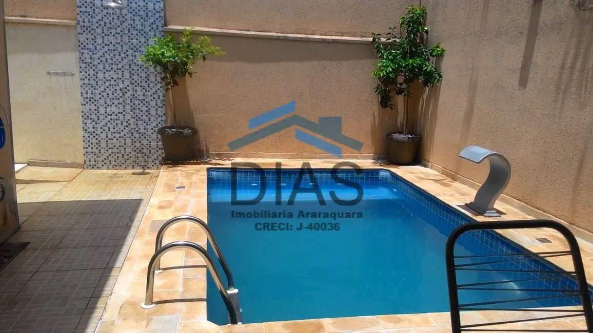 Casa com 2 quartos à venda, 288m2 em Vila Ferroviária, Araraquara - SP - imagem 2 Foto 2 de Casa com 2 quartos à venda, 288m2 em Vila Ferroviária, Araraquara - SP