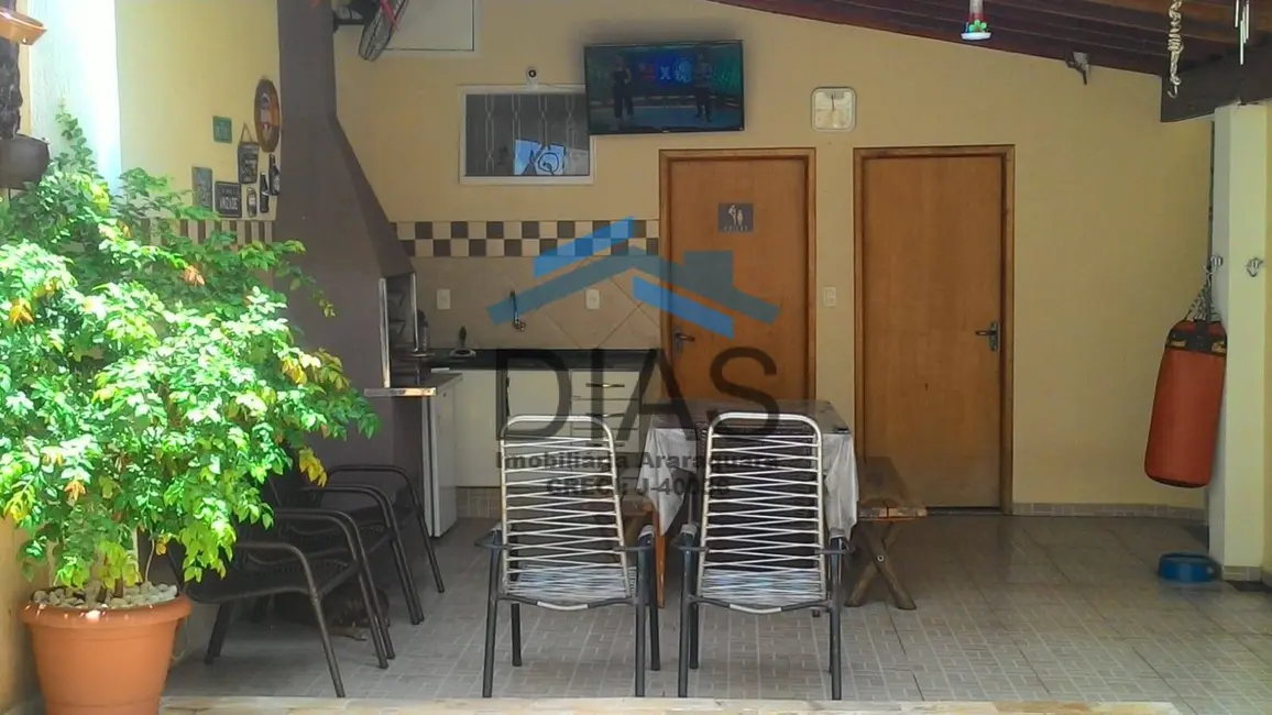 Casa com 2 quartos à venda, 288m2 em Vila Ferroviária, Araraquara - SP - imagem 4 Foto 4 de Casa com 2 quartos à venda, 288m2 em Vila Ferroviária, Araraquara - SP