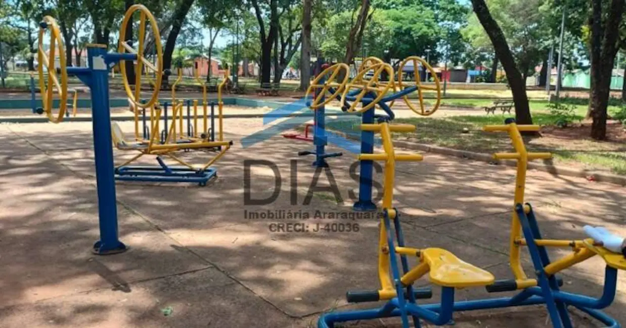 Casa com 3 quartos à venda, 180m2 em Doutor Tancredo de Almeida Neves, Araraquara - SP - imagem 5 Foto 5 de Casa com 3 quartos à venda, 180m2 em Doutor Tancredo de Almeida Neves, Araraquara - SP