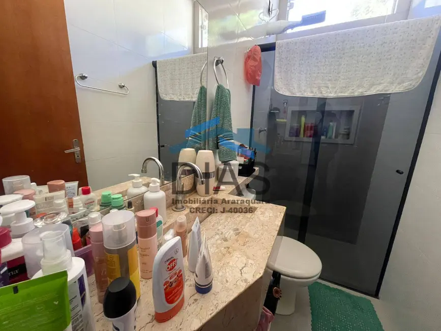 Casa com 2 quartos à venda, 204m2 em Residencial Acapulco, Araraquara - SP - imagem 8 Foto 8 de Casa com 2 quartos à venda, 204m2 em Residencial Acapulco, Araraquara - SP