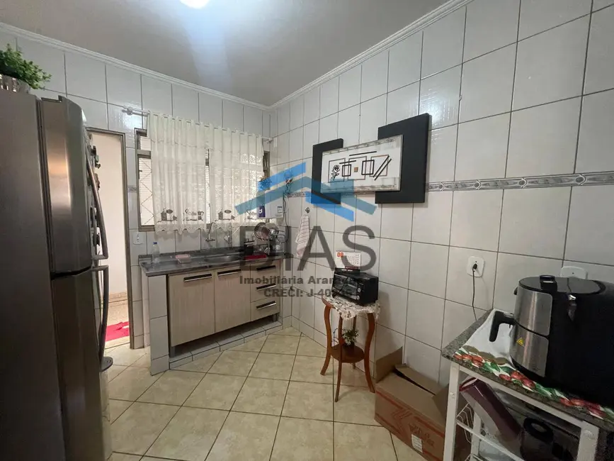 Casa com 3 quartos à venda, 194m2 em Jardim Residencial Lupo II, Araraquara - SP - imagem 6 Foto 6 de Casa com 3 quartos à venda, 194m2 em Jardim Residencial Lupo II, Araraquara - SP
