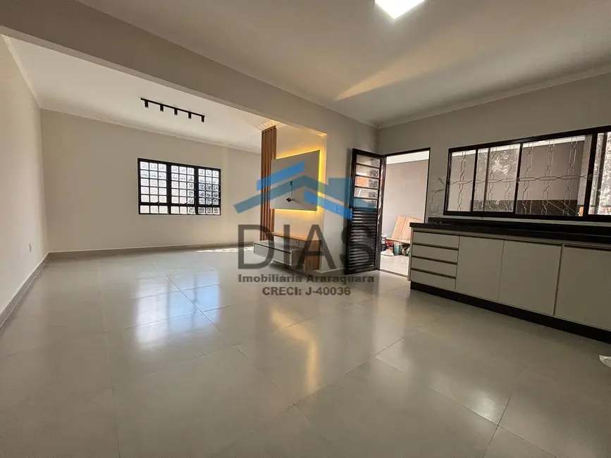 Casa com 3 quartos à venda, 190m2 em Parque Igaçaba, Araraquara - SP - imagem 5 Foto 5 de Casa com 3 quartos à venda, 190m2 em Parque Igaçaba, Araraquara - SP