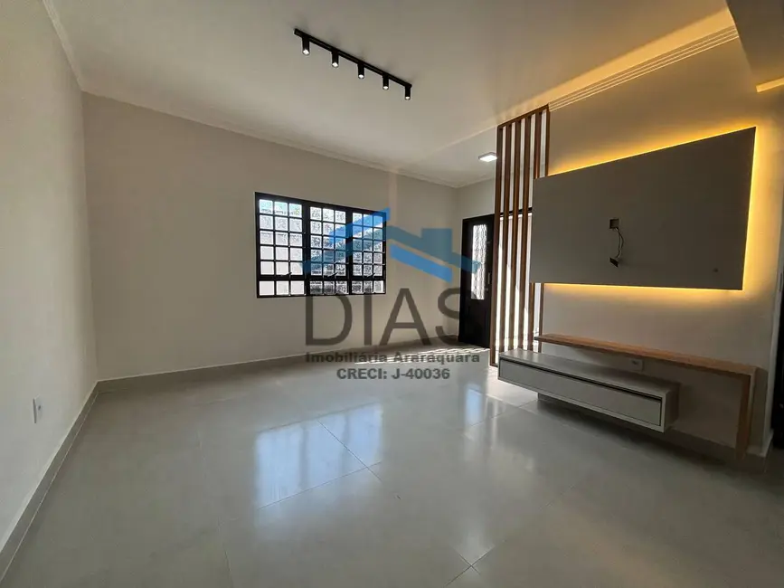 Casa com 3 quartos à venda, 190m2 em Parque Igaçaba, Araraquara - SP - imagem 4 Foto 4 de Casa com 3 quartos à venda, 190m2 em Parque Igaçaba, Araraquara - SP