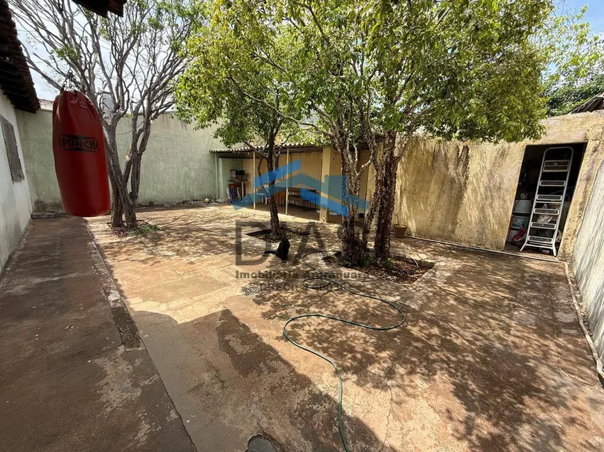 Casa com 3 quartos à venda, 420m2 em Jardim Santa Angelina, Araraquara - SP - imagem 8 Foto 8 de Casa com 3 quartos à venda, 420m2 em Jardim Santa Angelina, Araraquara - SP