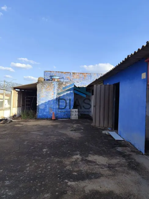 Sala Comercial à venda, 920m2 em Jardim Roberto Selmi Dei, Araraquara - SP - imagem 3 Foto 3 de Sala Comercial à venda, 920m2 em Jardim Roberto Selmi Dei, Araraquara - SP