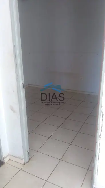 Foto 5 de Casa com 2 quartos à venda, 200m2 em Parque Residencial Valle Verde, Araraquara - SP