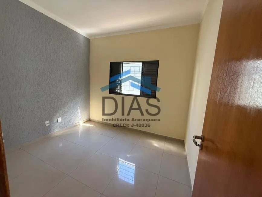 Casa com 3 quartos à venda, 200m2 em Jardim Marialice, Araraquara - SP - imagem 5 Foto 5 de Casa com 3 quartos à venda, 200m2 em Jardim Marialice, Araraquara - SP