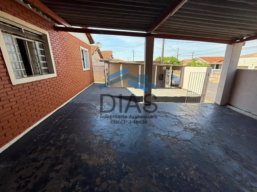 Casa com 3 quartos à venda, 250m2 em Jardim Roberto Selmi Dei, Araraquara - SP - imagem 2 Foto 2 de Casa com 3 quartos à venda, 250m2 em Jardim Roberto Selmi Dei, Araraquara - SP