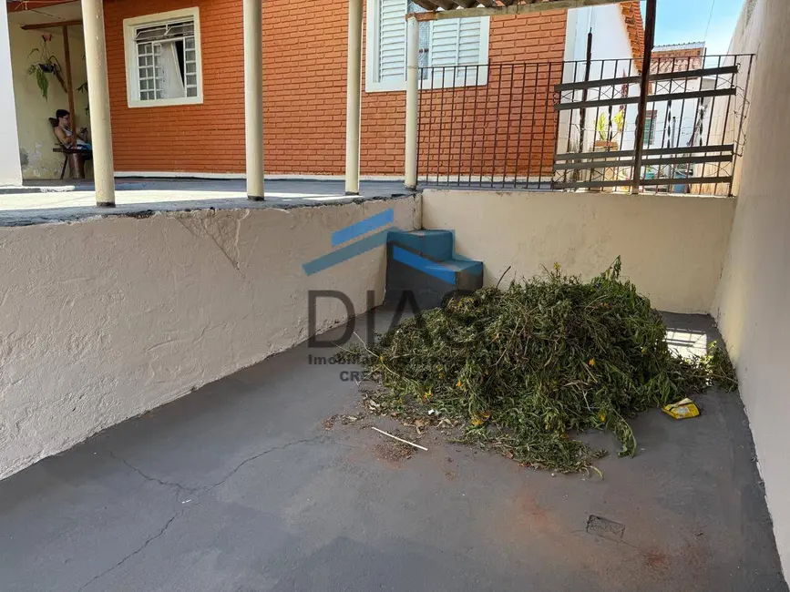 Casa com 3 quartos à venda, 250m2 em Jardim Roberto Selmi Dei, Araraquara - SP - imagem 3 Foto 3 de Casa com 3 quartos à venda, 250m2 em Jardim Roberto Selmi Dei, Araraquara - SP