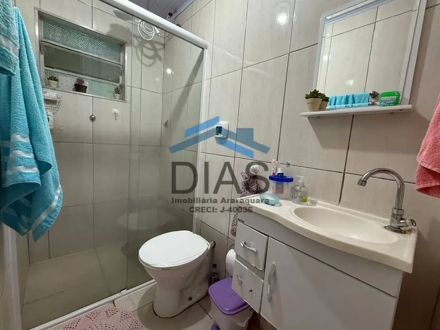 Casa com 3 quartos à venda, 250m2 em Jardim Roberto Selmi Dei, Araraquara - SP - imagem 8 Foto 8 de Casa com 3 quartos à venda, 250m2 em Jardim Roberto Selmi Dei, Araraquara - SP