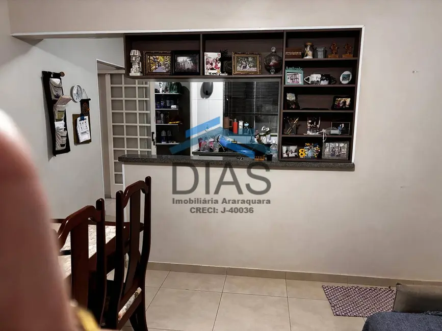 Foto 3 de Casa com 3 quartos à venda, 300m2 em Jardim Maria Luiza III, Araraquara - SP