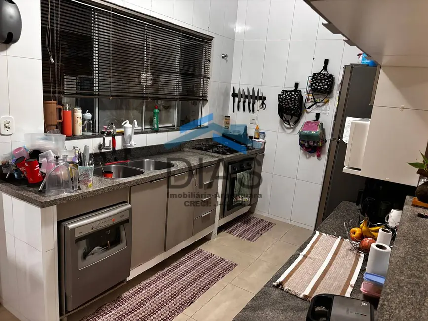 Foto 4 de Casa com 3 quartos à venda, 300m2 em Jardim Maria Luiza III, Araraquara - SP