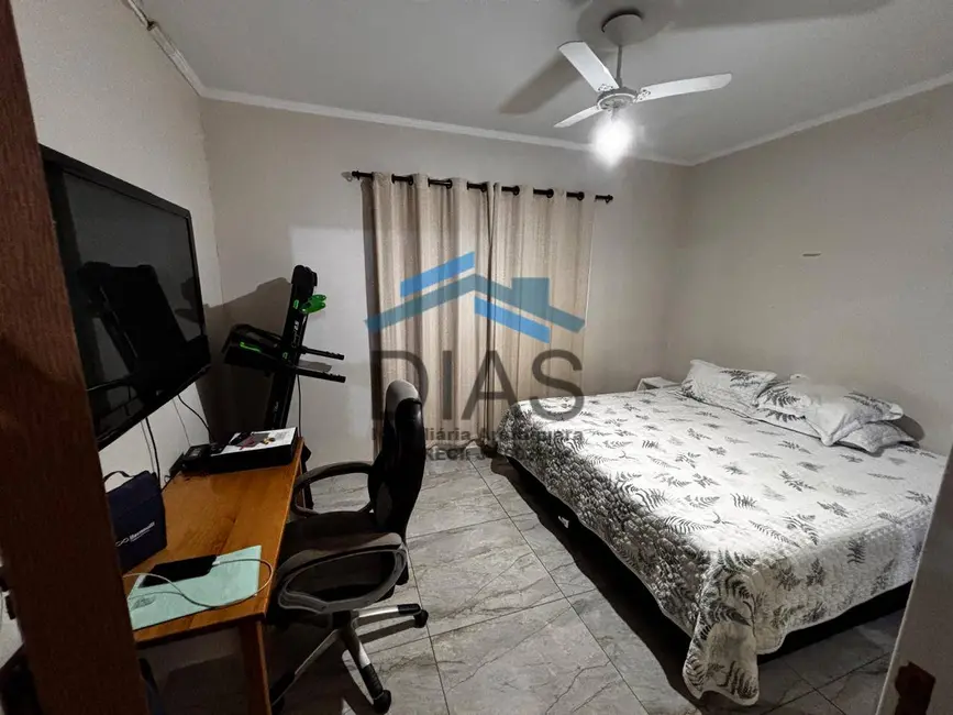 Foto 7 de Casa com 3 quartos à venda, 300m2 em Jardim Maria Luiza III, Araraquara - SP