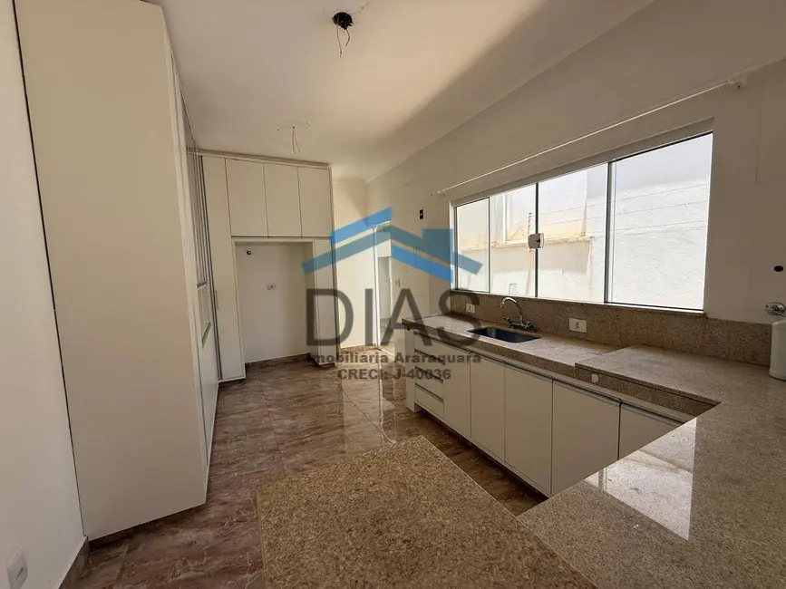Foto 5 de Casa com 3 quartos à venda, 370m2 em Residencial Village Damha, Araraquara - SP