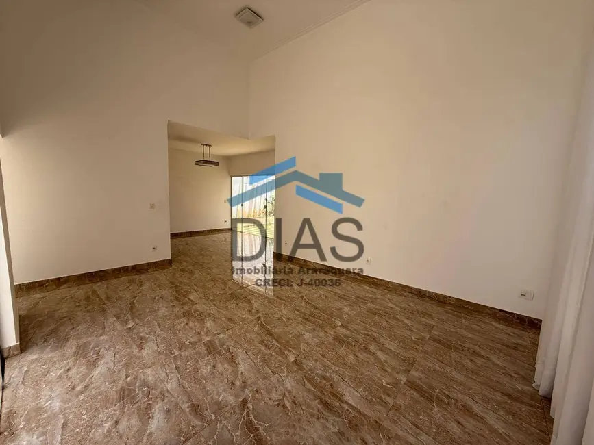 Foto 2 de Casa com 3 quartos à venda, 370m2 em Residencial Village Damha, Araraquara - SP