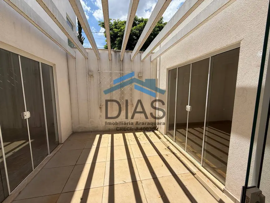 Foto 9 de Casa com 3 quartos à venda, 370m2 em Residencial Village Damha, Araraquara - SP