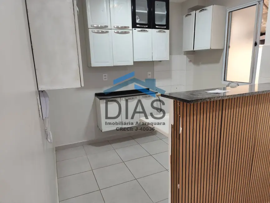 Foto 4 de Apartamento com 2 quartos à venda, 44m2 em Altos do Jaraguá, Araraquara - SP