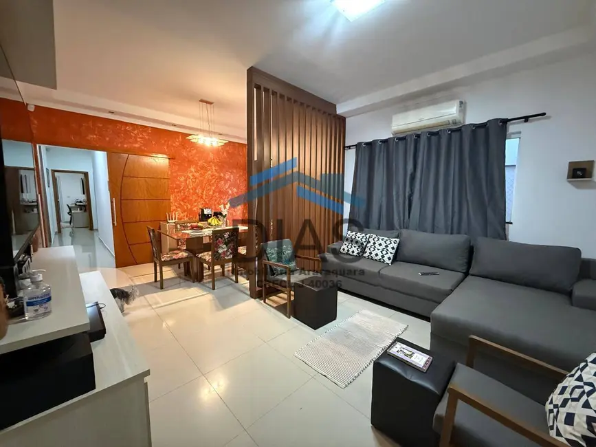 Foto 1 de Casa com 3 quartos à venda, 255m2 em Jardim Maria Luiza V, Araraquara - SP