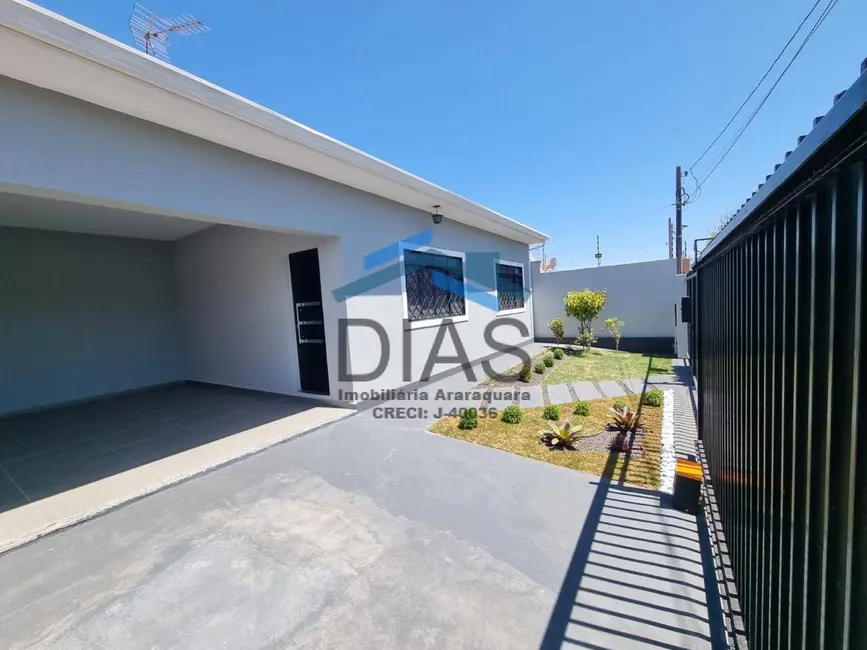 Foto 3 de Casa com 4 quartos à venda, 360m2 em Jardim Adalgisa, Araraquara - SP