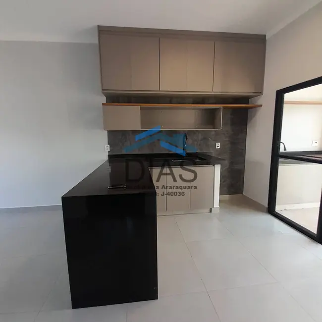 Casa com 2 quartos à venda, 70m2 em Araraquara - SP - imagem 4 Foto 4 de Casa com 2 quartos à venda, 70m2 em Araraquara - SP