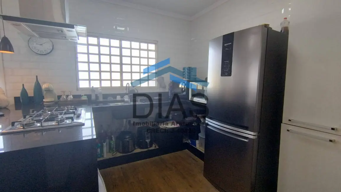 Casa com 3 quartos à venda, 134m2 em Parque Residencial Vale do Sol, Araraquara - SP - imagem 5 Foto 5 de Casa com 3 quartos à venda, 134m2 em Parque Residencial Vale do Sol, Araraquara - SP