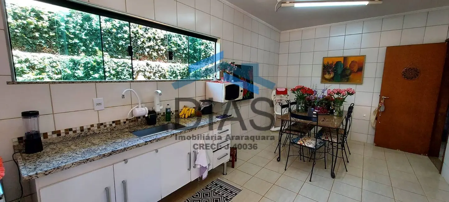 Foto 3 de Casa com 3 quartos à venda, 175m2 em Vila Harmonia, Araraquara - SP