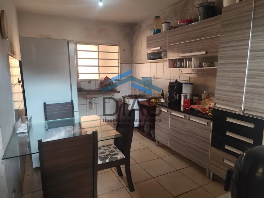 Foto 3 de Casa com 2 quartos à venda, 54m2 em Jardim Roberto Selmi Dei, Araraquara - SP