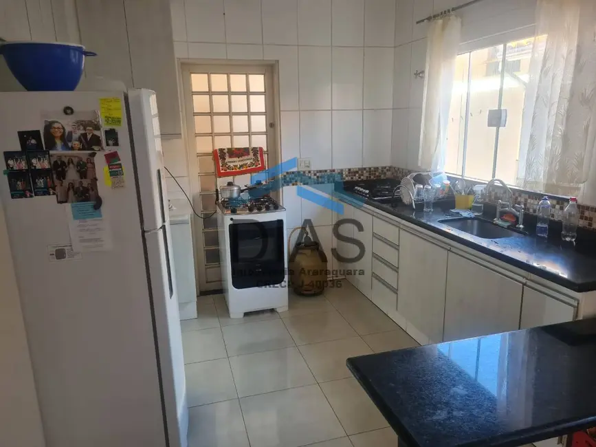 Foto 4 de Casa com 3 quartos à venda, 214m2 em Jardim Residencial Maggiore, Araraquara - SP