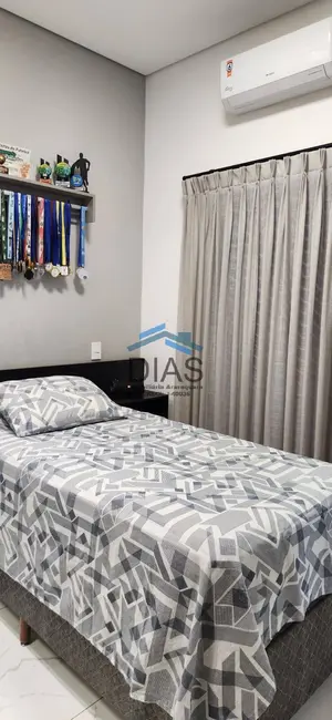 Foto 7 de Casa com 3 quartos à venda, 275m2 em Parque Residencial Damha, Araraquara - SP