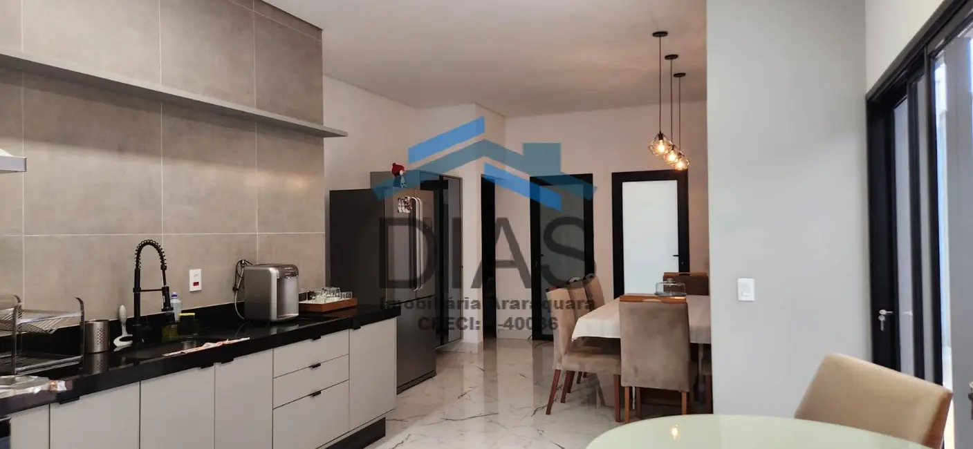 Foto 3 de Casa com 3 quartos à venda, 275m2 em Parque Residencial Damha, Araraquara - SP