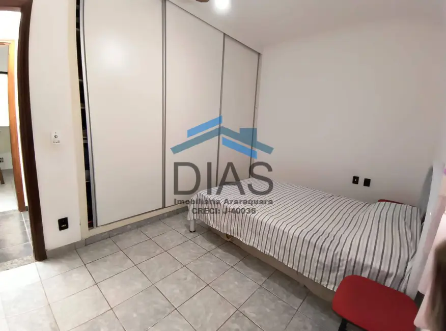 Casa com 4 quartos à venda, 839m2 em Jardim Califórnia, Araraquara - SP - imagem 7 Foto 7 de Casa com 4 quartos à venda, 839m2 em Jardim Califórnia, Araraquara - SP