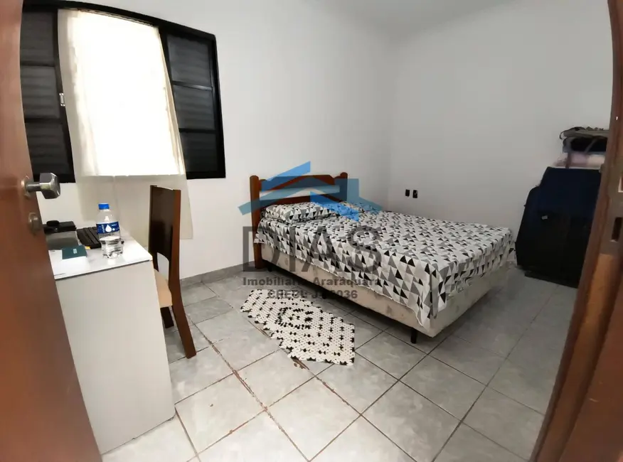 Casa com 4 quartos à venda, 839m2 em Jardim Califórnia, Araraquara - SP - imagem 6 Foto 6 de Casa com 4 quartos à venda, 839m2 em Jardim Califórnia, Araraquara - SP