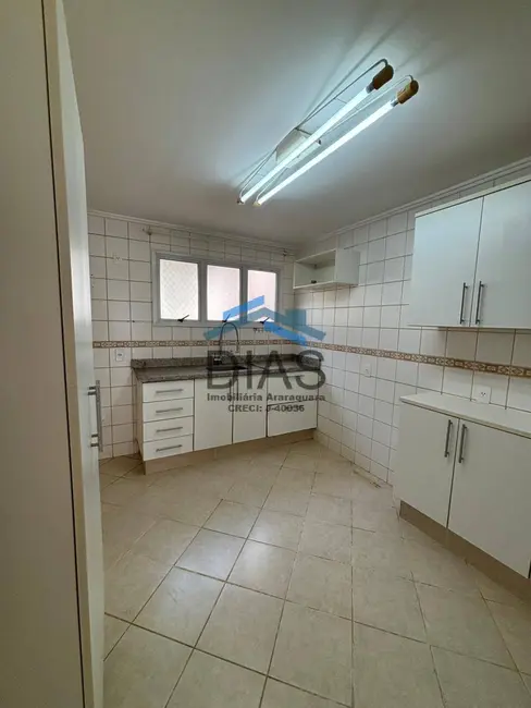Casa com 3 quartos à venda, 282m2 em Jardim Domingos Sávio, Araraquara - SP - imagem 3 Foto 3 de Casa com 3 quartos à venda, 282m2 em Jardim Domingos Sávio, Araraquara - SP