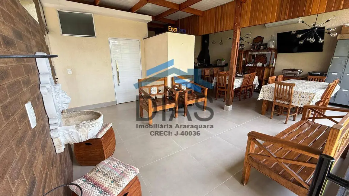 Casa com 3 quartos à venda, 281m2 em Jardim Tabapuã (Vila Xavier), Araraquara - SP - imagem 5 Foto 5 de Casa com 3 quartos à venda, 281m2 em Jardim Tabapuã (Vila Xavier), Araraquara - SP