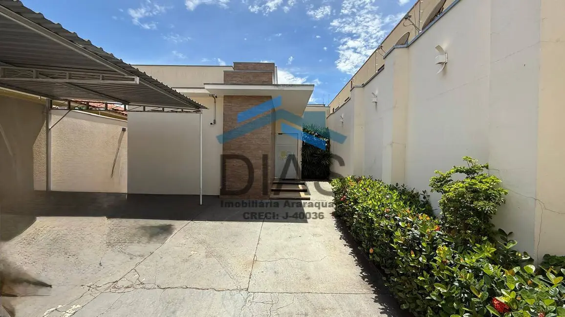 Casa com 3 quartos à venda, 281m2 em Jardim Tabapuã (Vila Xavier), Araraquara - SP - imagem 2 Foto 2 de Casa com 3 quartos à venda, 281m2 em Jardim Tabapuã (Vila Xavier), Araraquara - SP