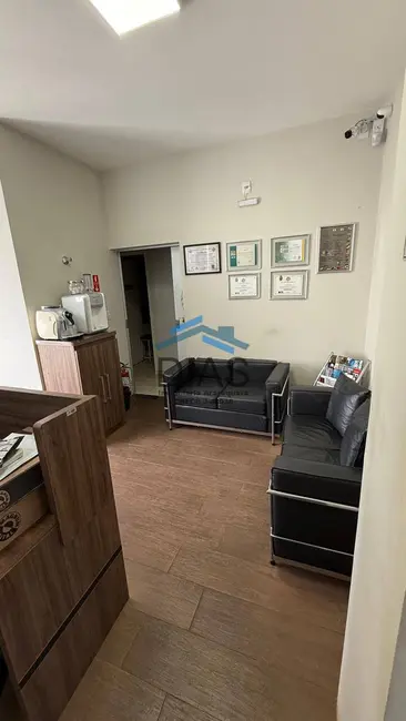 Casa com 3 quartos à venda, 281m2 em Jardim Tabapuã (Vila Xavier), Araraquara - SP - imagem 4 Foto 4 de Casa com 3 quartos à venda, 281m2 em Jardim Tabapuã (Vila Xavier), Araraquara - SP